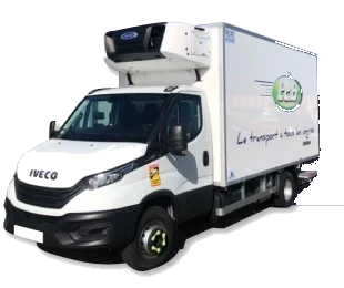 Porteur frigorifique IVECO blanc à hayon arrière, aux couleurs TCB
